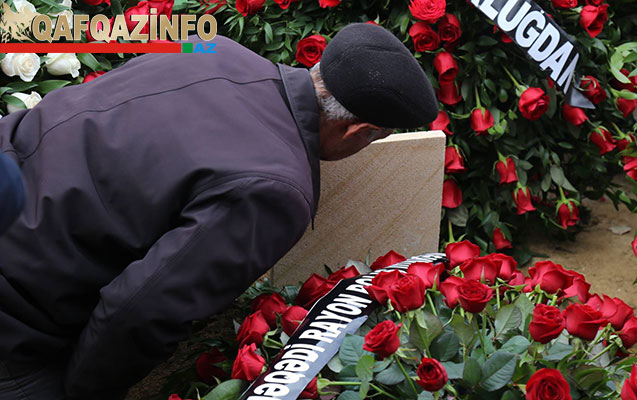 &ldquo;Başdaşını &ouml;pən ata... - Fotolar