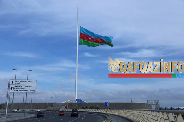 &ldquo;Azərbaycanda bayraqlar endirildi -Fotolar