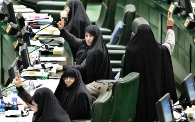 17 qadın deputat oldu - İranda