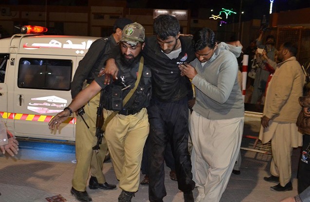Pakistanda polis kollecinə hücum - 59 ölü, 100 yaralı + Yenilənib