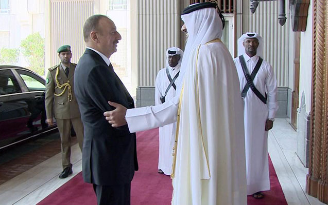 Prezident Qətərdə belə qarşılandı - FOTOLAR