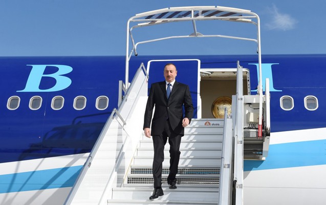 “Prezident Fransaya getdi - Fotolar