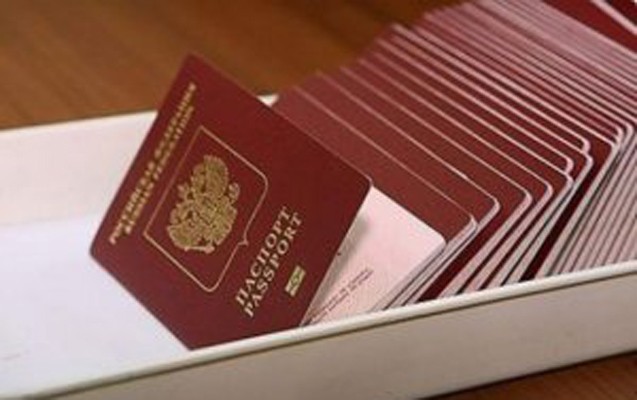 “Rusiya SSRİ-də doğulan azərbaycanlılara yeni pasportlar paylayacaq?