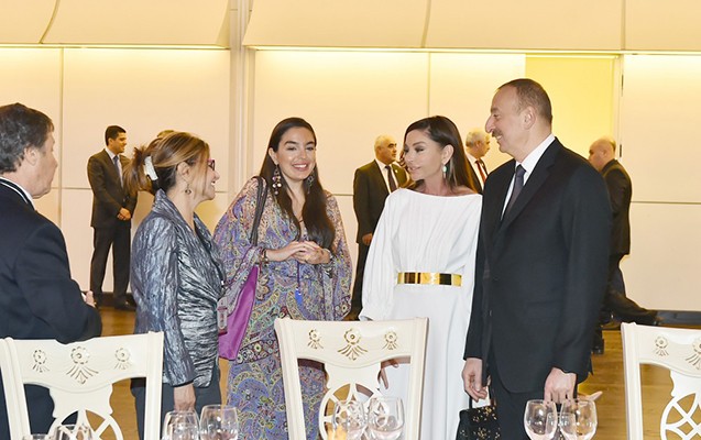 “Prezident ailəsi ilə qonaqların şərəfinə verilən ziyafətdə -  Foto 