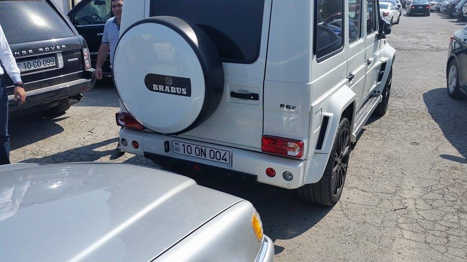 Bakının ən bahalı n&ouml;mrəli brend maşınları &ldquo;ştrafnoy&rdquo;da - Fotolar