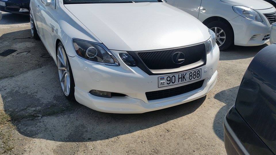 Bakının ən bahalı n&ouml;mrəli brend maşınları &ldquo;ştrafnoy&rdquo;da - Fotolar