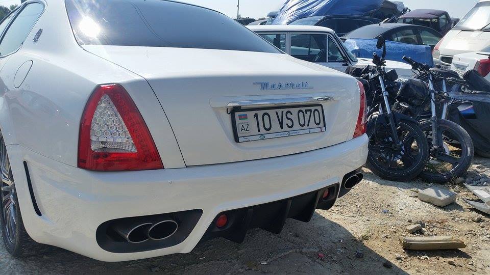 Bakının ən bahalı n&ouml;mrəli brend maşınları &ldquo;ştrafnoy&rdquo;da - Fotolar