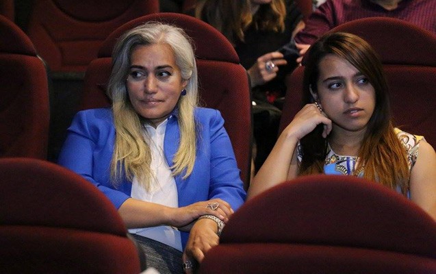 Məşhurlar film təqdimatında - Fotolar