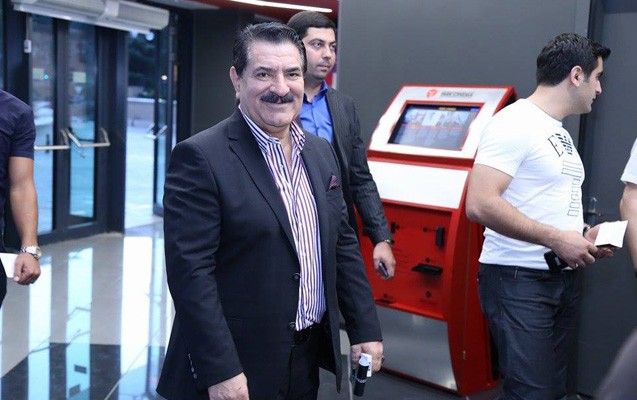 Məşhurlar film təqdimatında - Fotolar