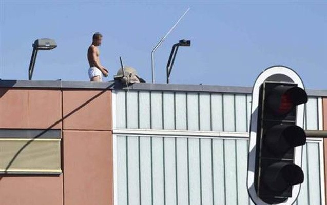 Festivala getmək &uuml;&ccedil;&uuml;n həbsxanadan qa&ccedil;dı - Fotolar