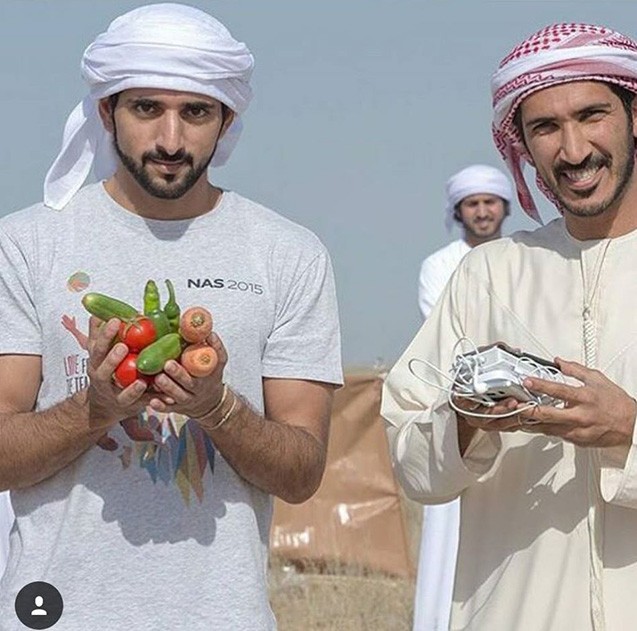 Qardaşı &ouml;lən şeyx Azərbaycanda - Ov etdi, yemək bişirdi +Fotolar