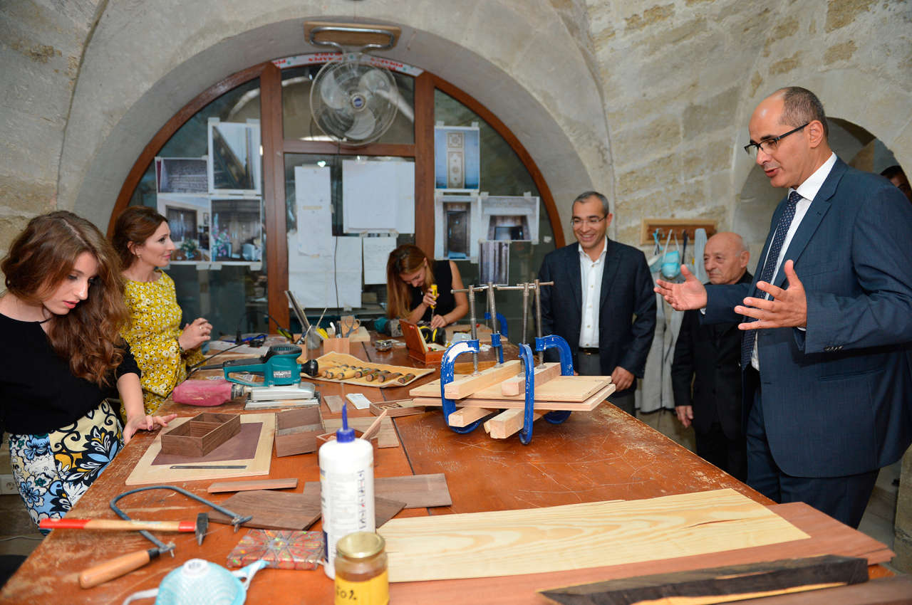 Nazir İçərişəhərdə sərgidə  -  Foto