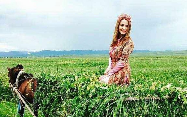 Danalar azərbaycanlı aparıcını qəzaya saldı -  Fotolar