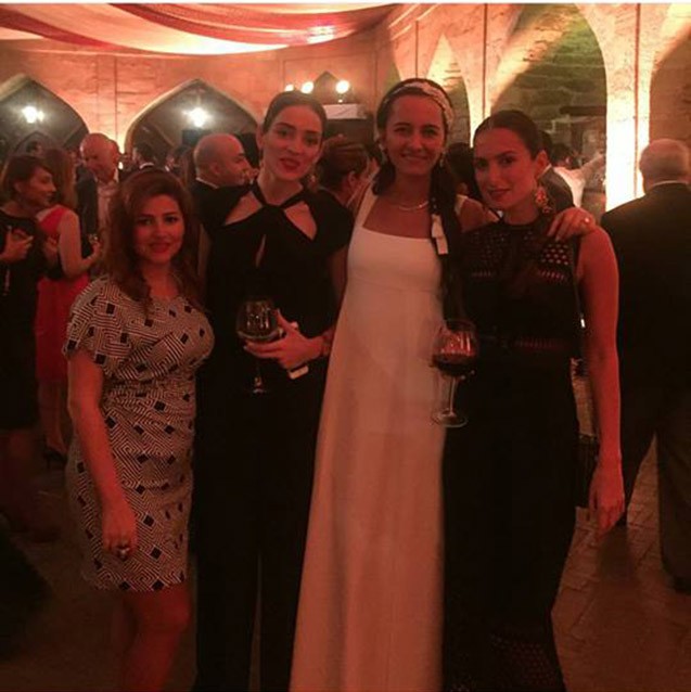 Daha bir azərbaycanlı nazir qızına toy edir - Fotolar Daha bir azərbaycanlı nazir qızına toy edir - Fotolar