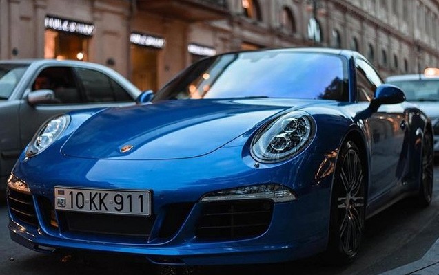 Bakı küçələrindəki milyonluq maşınlar kimindi? -  Fotolar