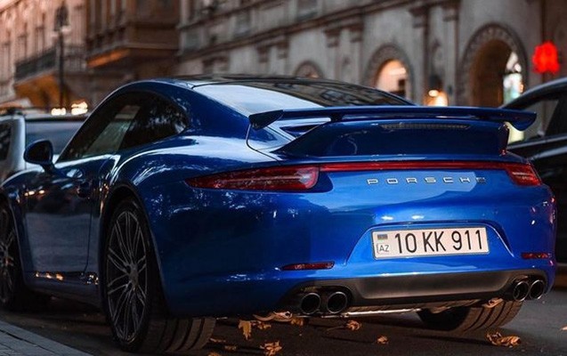 Bakı küçələrindəki milyonluq maşınlar kimindi? -  Fotolar