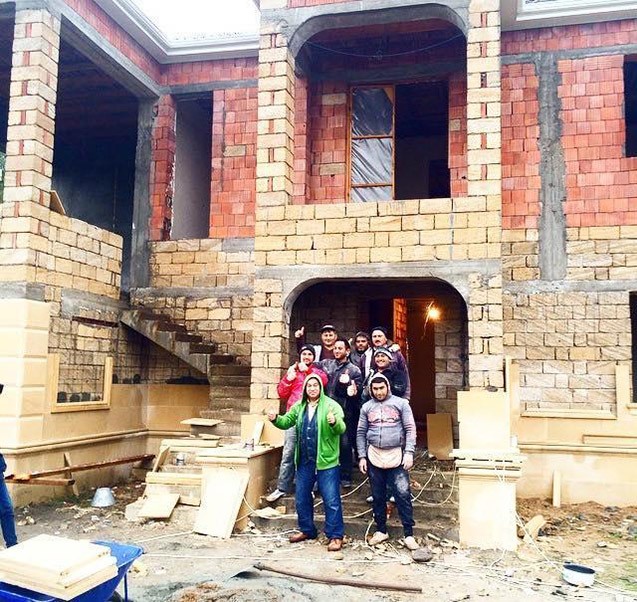 Əlikram yeni villa tikdirir - Fotolar