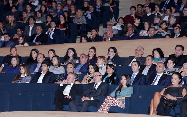 Leyla Əliyeva film təqdimatında - Fotolar