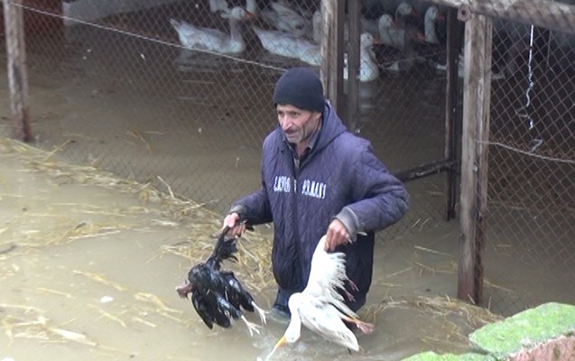 FHN helikopterləri havaya qalxdı - Selə g&ouml;rə...+Foto