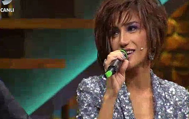 R&ouml;ya &ldquo;Beyaz Show&rdquo;da - Fotolar