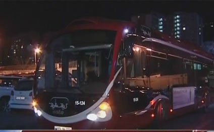 “BakuBus” “Maserati” ilə toqquşdu