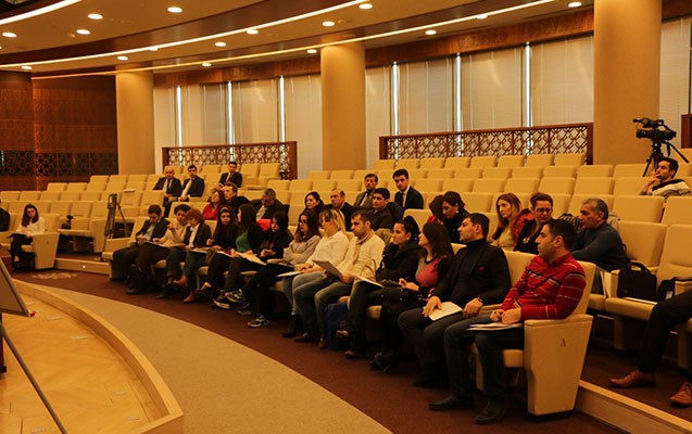Neft Fondu jurnalistlər üçün seminar keçirdi