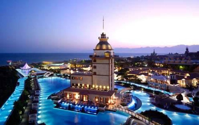 AST Telmanın xalq artistinə verdiyi villa əlindən alındı AST Telmanın xalq artistinə verdiyi villa əlindən alındı