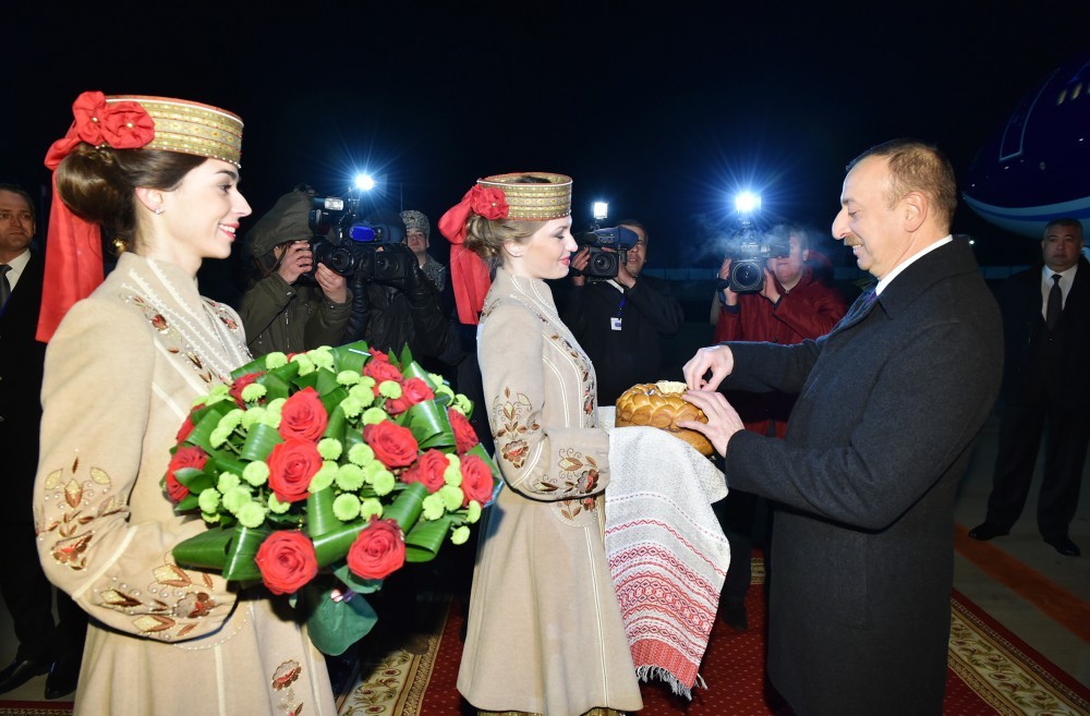 İlham Əliyev Belarusa getdi -  Fotolar