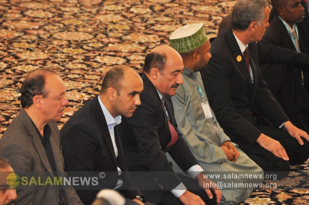 Əbülfəs Qarayev namaz qıldı  -  Fotolar