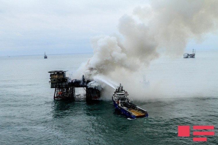 "Günəşli"dəki yanğın hələ sönməyib -  Fotolar