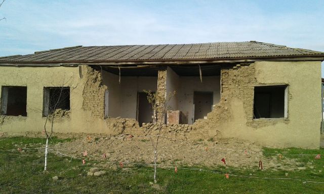 Bu məktəb mal təzəyi ilə qızınır - M&uuml;əllimədən şok m&uuml;sahibə+Fotolar