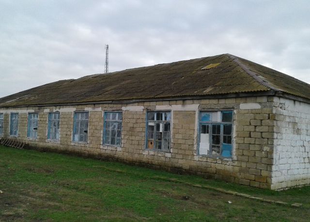 Bu məktəb mal təzəyi ilə qızınır - M&uuml;əllimədən şok m&uuml;sahibə+Fotolar