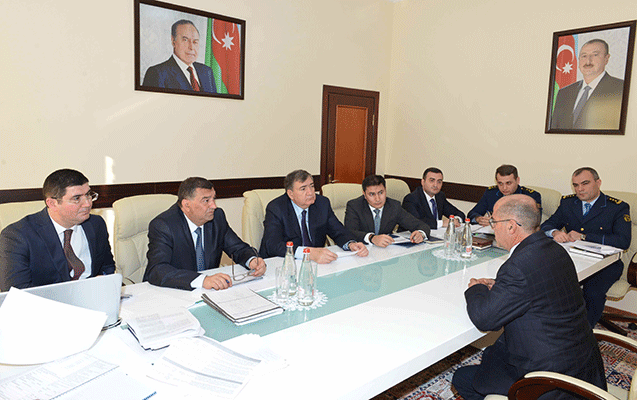 Nazir vətəndaşları qəbul edib