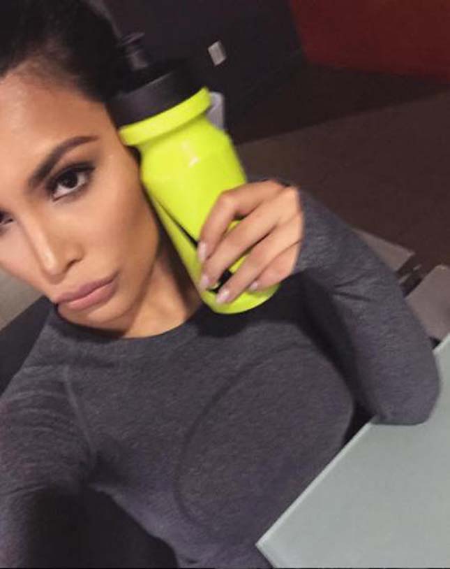 D&uuml;nya Kardaşyana bənzəyən azərbaycanlıdan danışır - Fotolar