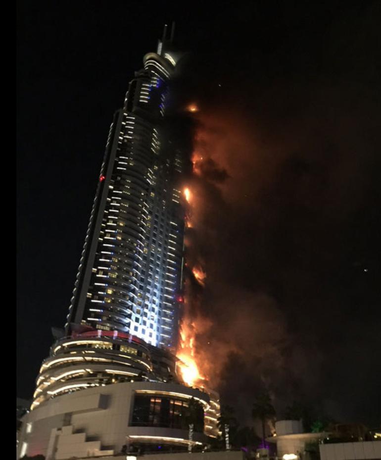 Dubayda məşhur otel yanır - Yeni ili qarşılamağa hazırlaşırdılar +Video