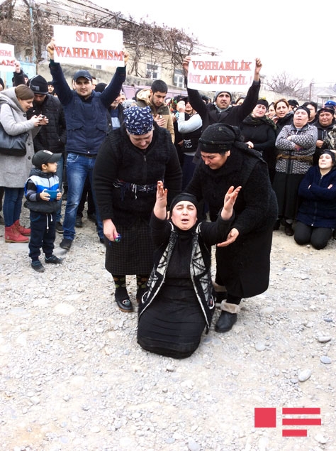 Vəhabi azərbaycanlı dostunu &ouml;ld&uuml;rd&uuml; - G&uuml;rc&uuml;standa aksiya... - Fotolar