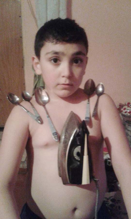 Azərbaycanda maqnit uşaq - Fotolar