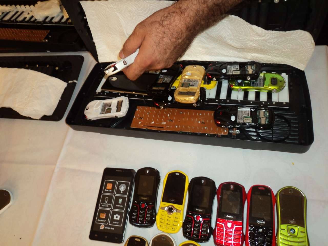 Gömrükdə qanunsuz 863 min dollar, 60 min avro aşkarlanıb