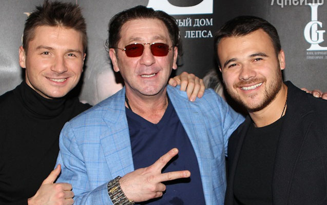 Ağalarov rusiyalı müğənninin əlini öpdü... - Fotolar