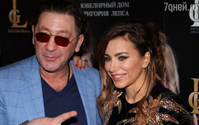 Ağalarov rusiyalı müğənninin əlini öpdü... - Fotolar