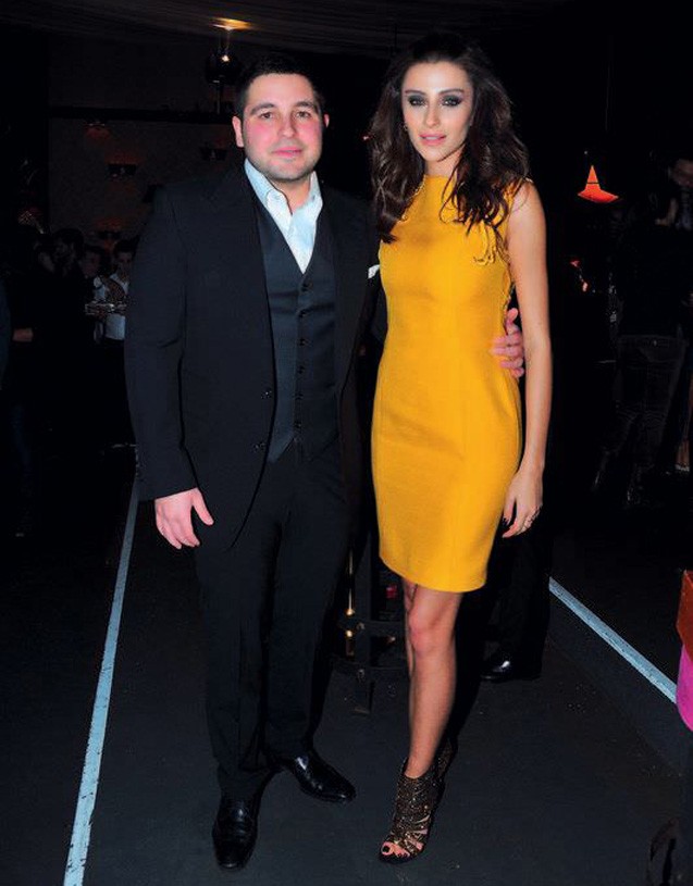 115 minlik evlilik təklifi... - Fotolar 115 minlik evlilik təklifi... - Fotolar