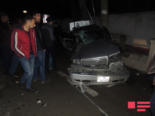G&ouml;y&ccedil;ayda ağır qəza - 3 yaralı