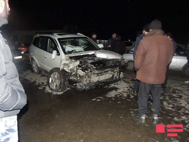 G&ouml;y&ccedil;ayda ağır qəza - 3 yaralı