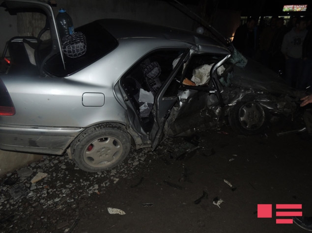 G&ouml;y&ccedil;ayda ağır qəza - 3 yaralı