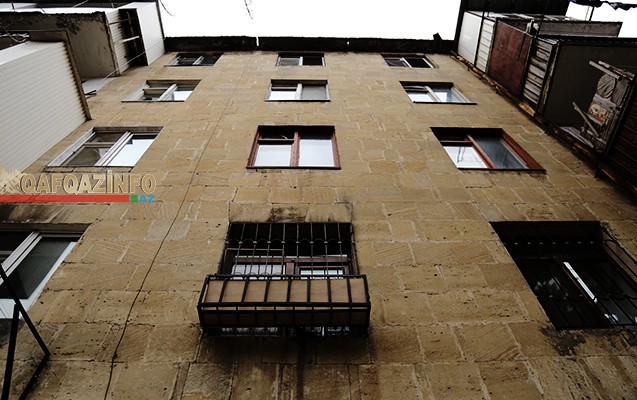 Onları dəfn etməyə qohumları yoxdu... - Ana ilə oğlunun dəhşətli qətli