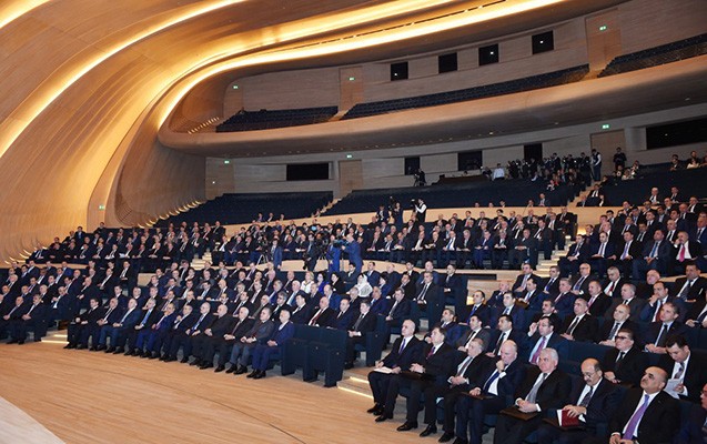 &ldquo;&Ouml;lkədə toxunulmaz adam yoxdur&rdquo; - İlham Əliyev +Video