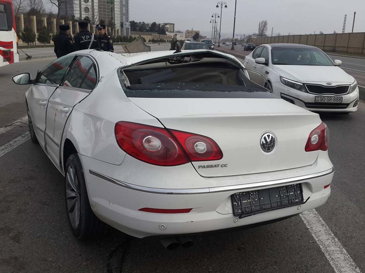 Bakıda polis qəza törətdi - Fotolar + Yenilənib