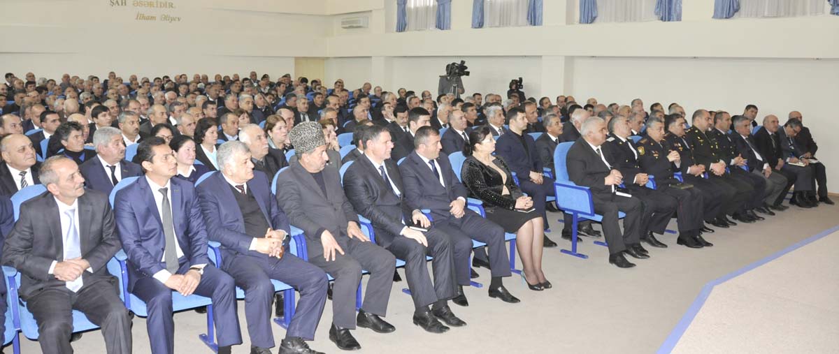 “Sahibkarlığın inkişafına maneələr aradan qaldırılır” - Ramil Usubov “Sahibkarlığın inkişafına maneələr aradan qaldırılır” - Ramil Usubov