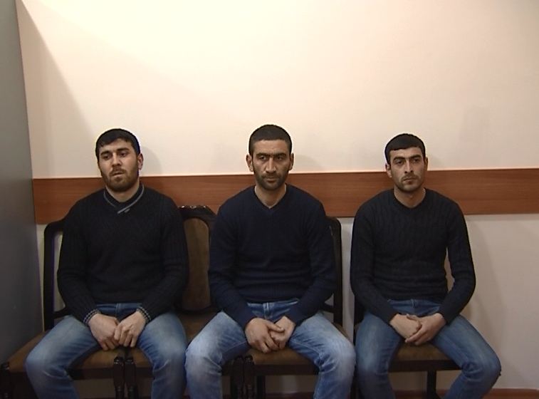 Bakıda silah alveri edən dəstə tutuldu - Foto