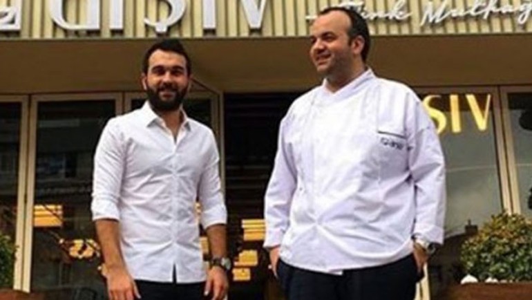 Arda Turan 3 milyona restoran açdı - Fotolar Arda Turan 3 milyona restoran açdı - Fotolar